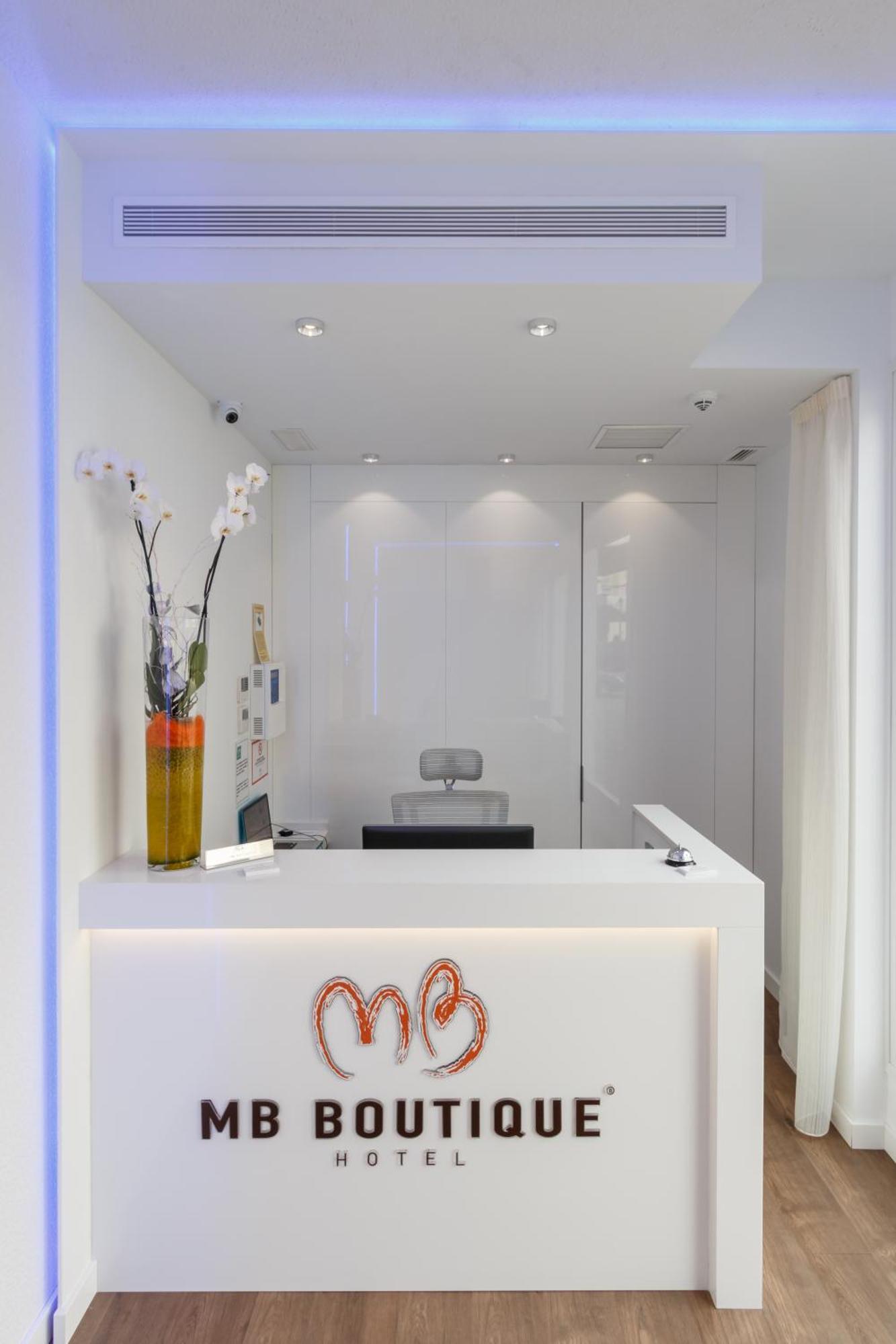 Neptuno 2C Menyber Apartment Nerja Bagian luar foto